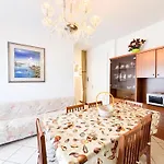 Due Camere, Vicino al Mare - VILLA SUSANNA