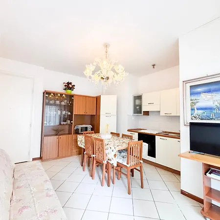 Appartamento Due Camere, Vicino Al Mare - Susanna